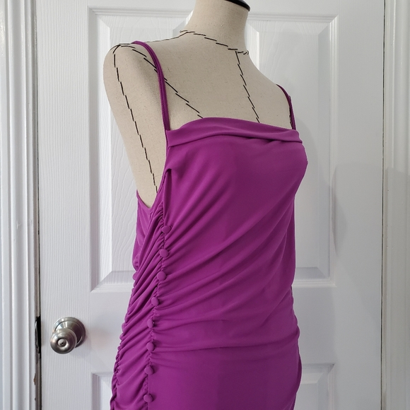 Leith Atrium Atrium Scrunch Bodycon Dress - Picture 9 of 9